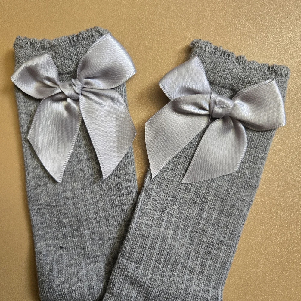 Boho Baby Girl Knee High Gray Ribbed Trouser Socks Satin Bowknot Accessory 6-9M